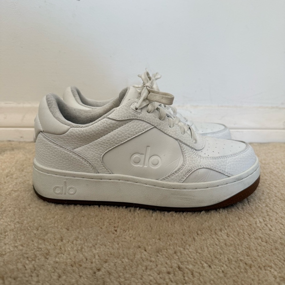 ALO Yoga Women's White Leather Low-Top Sneakers with Brown Outsole - Picture 3 of 11